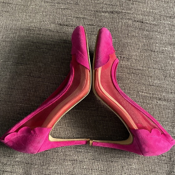 Alexander McQueen Pink orchid suede scalloped mesh heels 38 8 - Picture 5 of 9